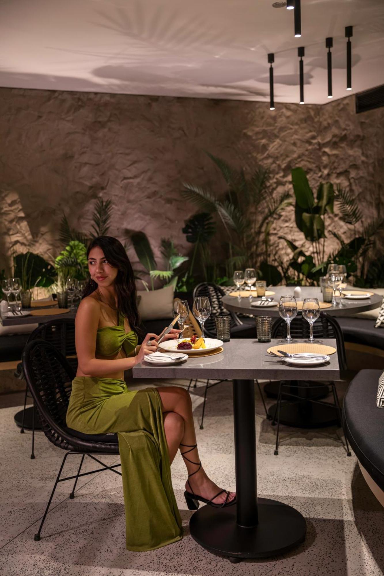 Creek Hotel And Residences El Gouna フルガダ エクステリア 写真