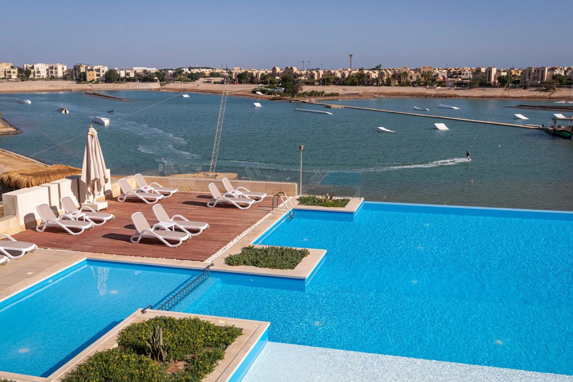 Creek Hotel And Residences El Gouna フルガダ エクステリア 写真