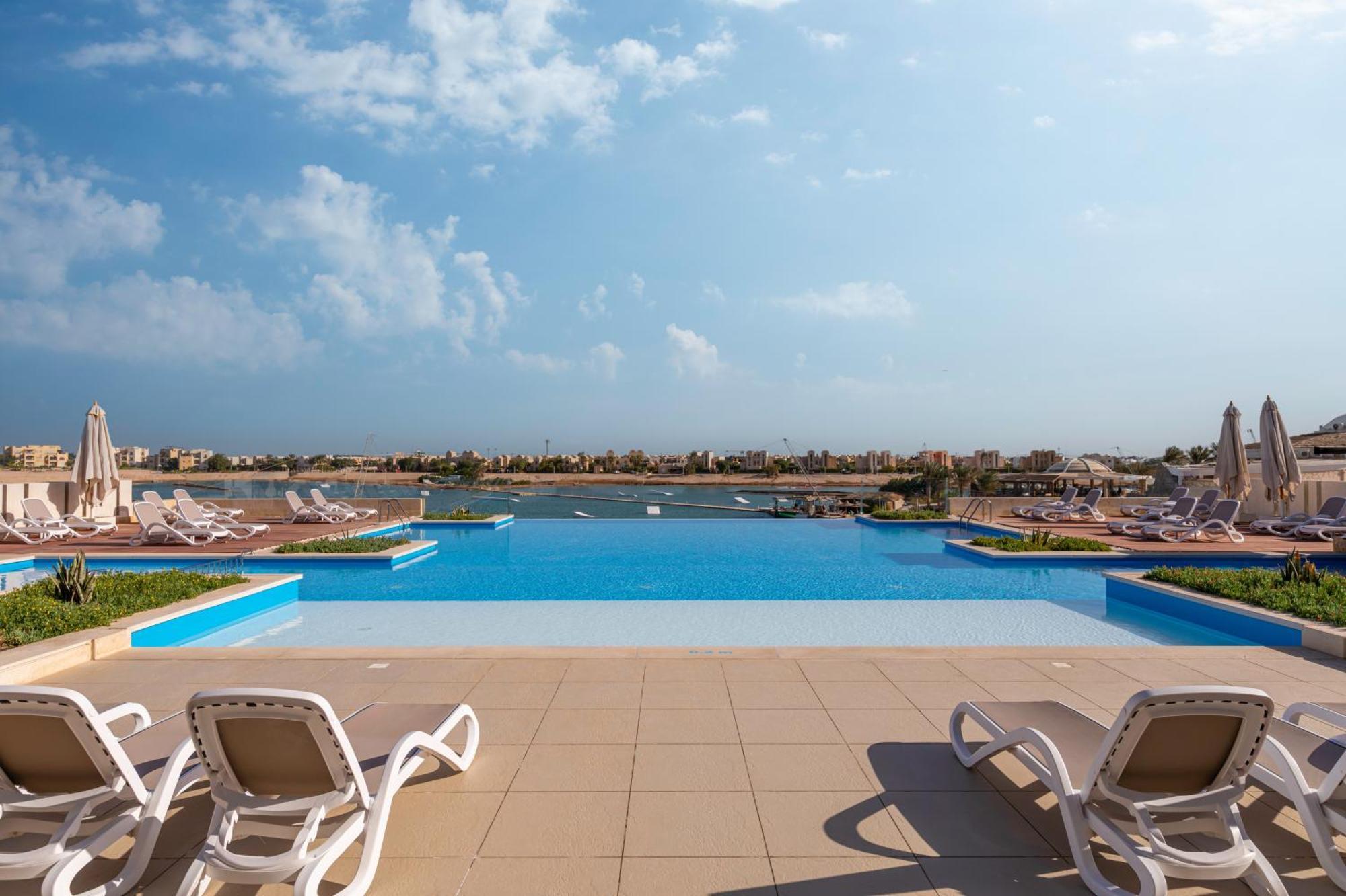 Creek Hotel And Residences El Gouna フルガダ エクステリア 写真